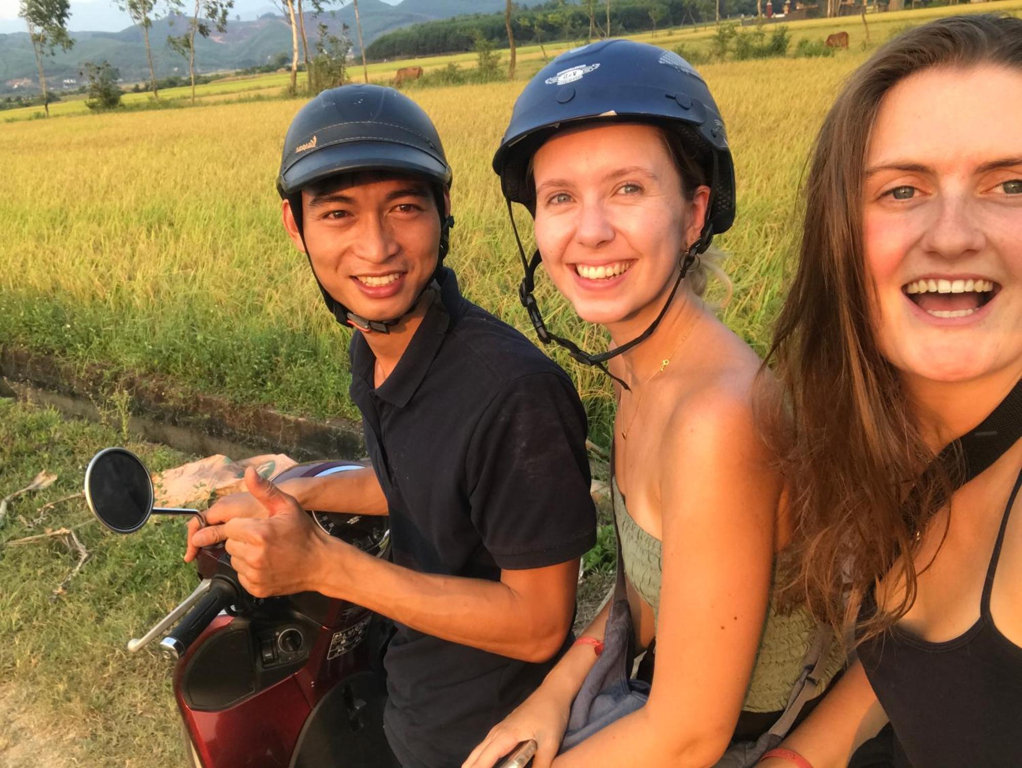 Happy Field Homestay Phong Nha Exterior photo